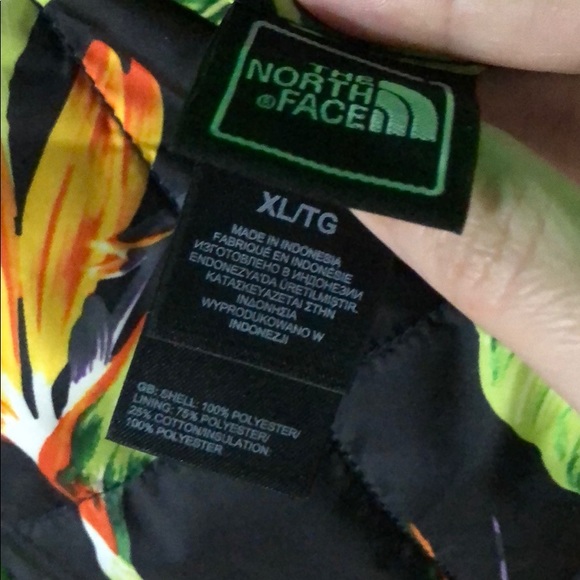 The NorthFace Deadstock Reversible Coat - Picture 2 of 7